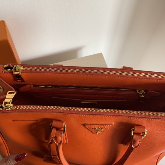 PRADA
Saffiano Large Galleria Double Zip Tote in Papaya/Orange - Picture 5 of 12